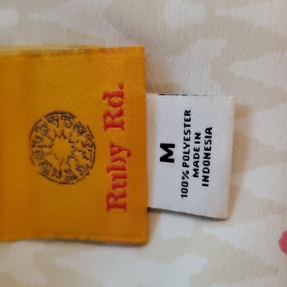 NWOT Ruby Rd. Women's Cap Sleeve Gathered Waist Top Size M - Picture 8 of 9